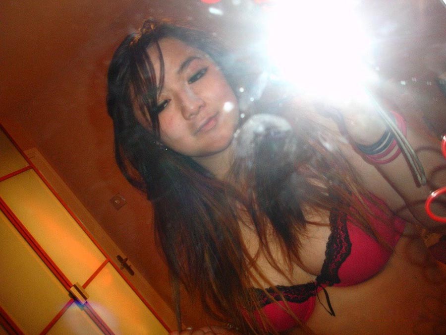 Busty asian camwhoring topless in her bedroom #71848288