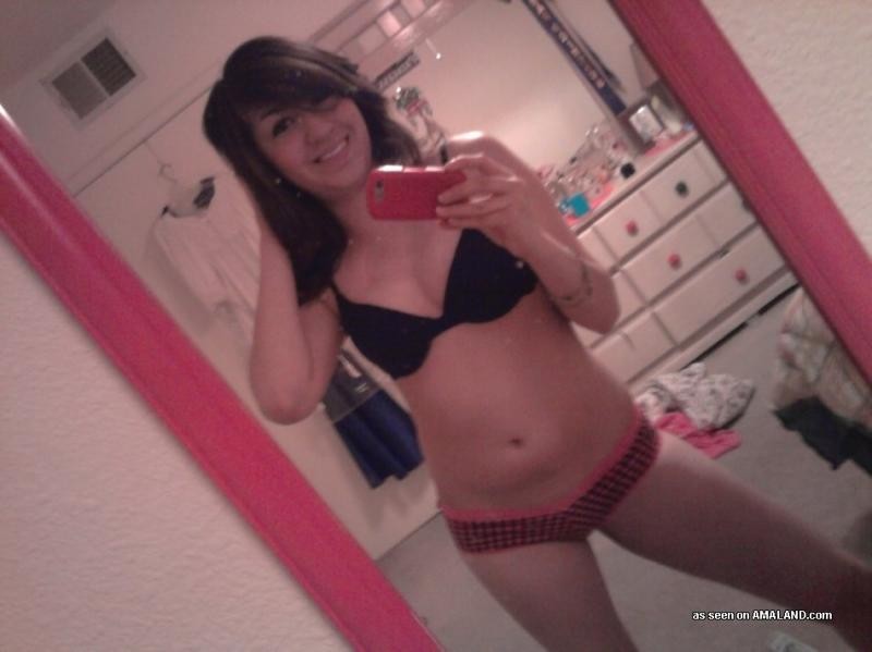 Steamy hot sexy amateur Spanish senorita camwhoring #68110954