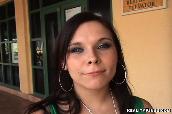 12 pics and 1 movie of Kelsie from Street Blowjobs #79361641