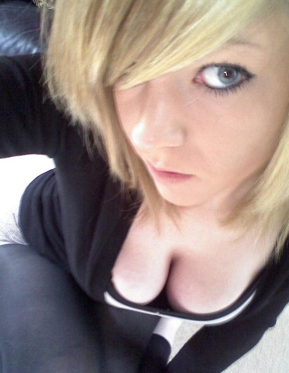 Pictures of naughty camwhoring cuties #77067200