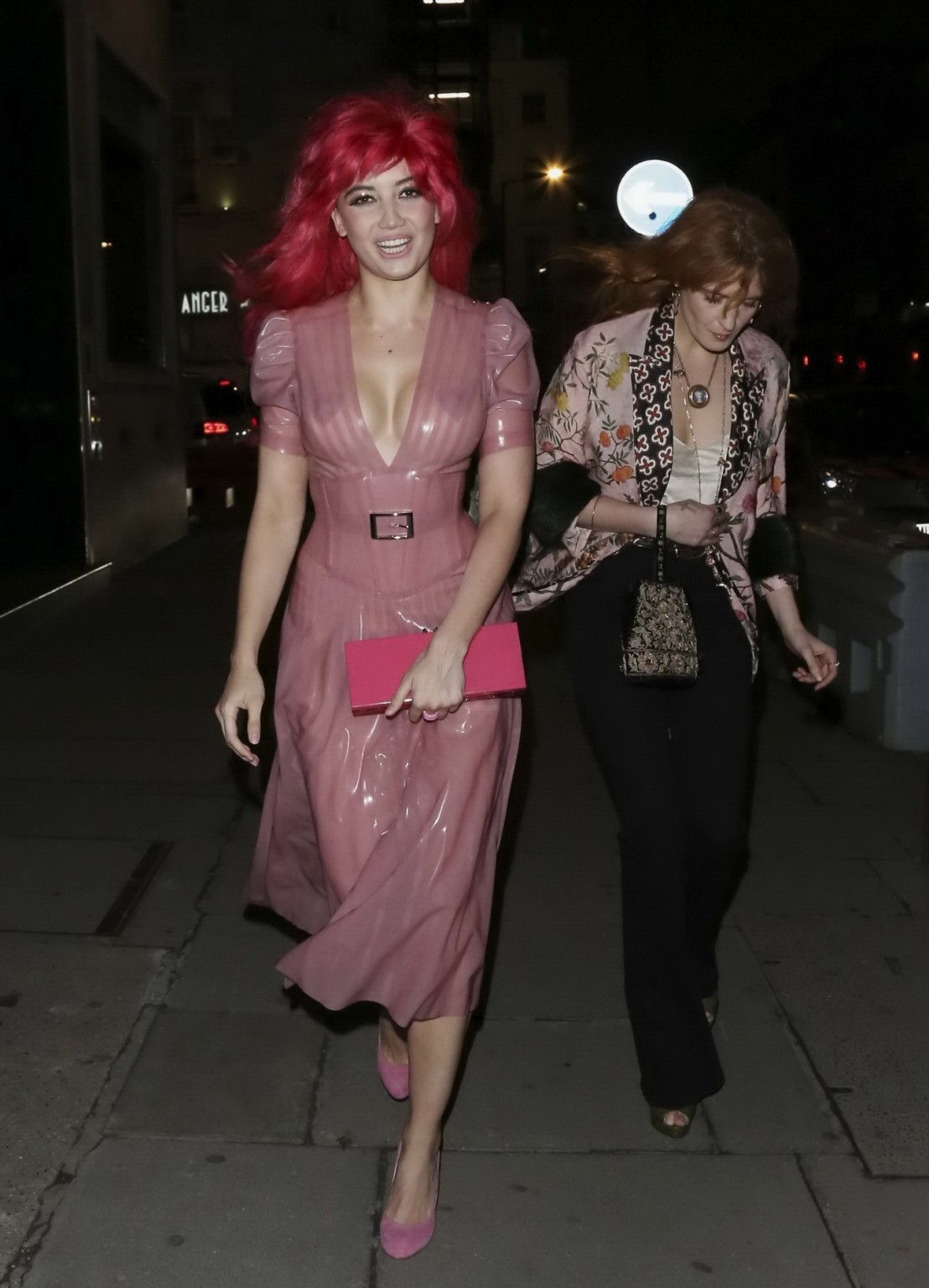 Daisy lowe sehen durch zu Pasties und Höschen
 #75146355