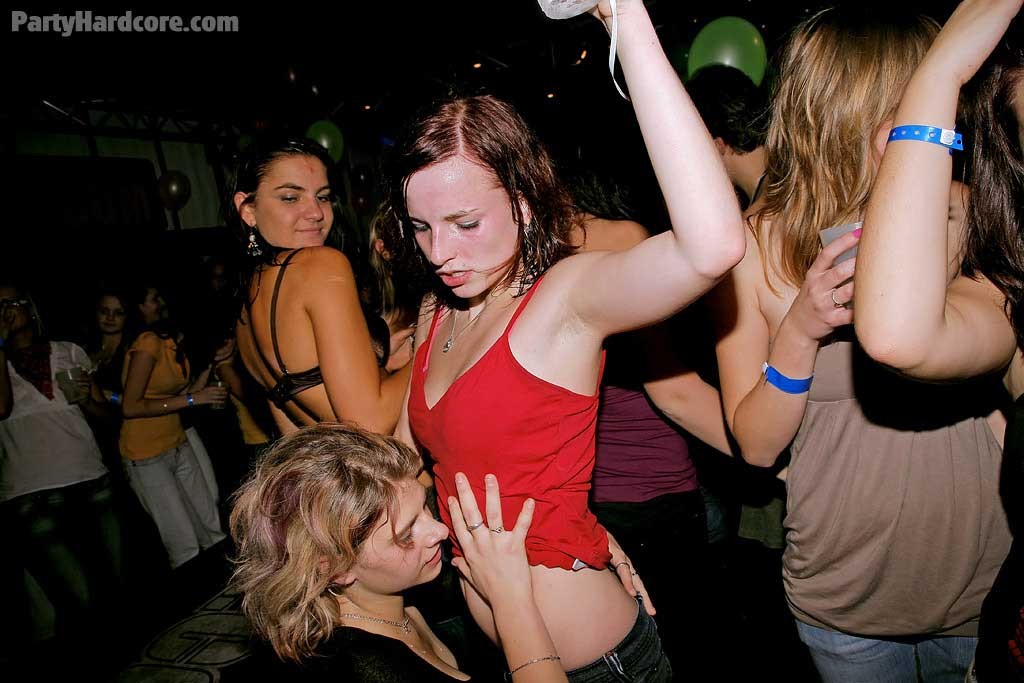 Drunk amateur girls hardcore party sex #74490163