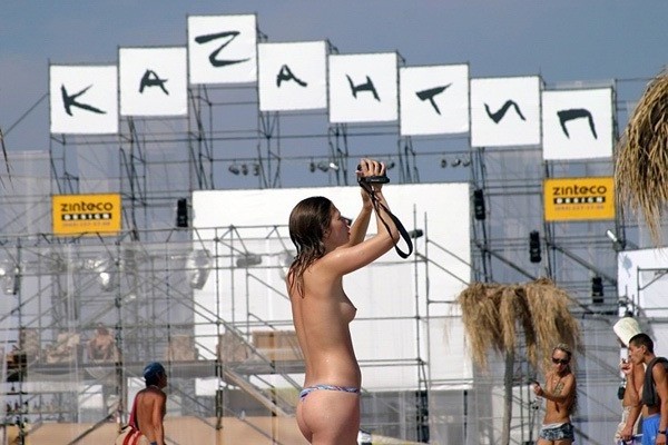 Fotos de nudistas increíbles
 #72308509