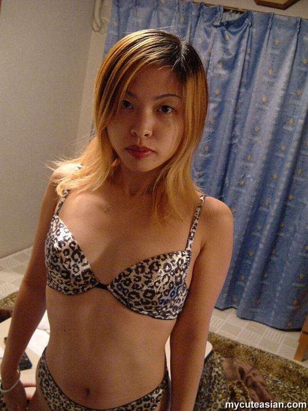Photos of my asian girl showings her pussy #69997776