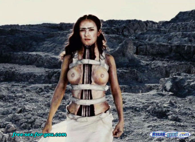 Salma hayek montrant ses gros seins dans des scènes de films nus
 #75425104