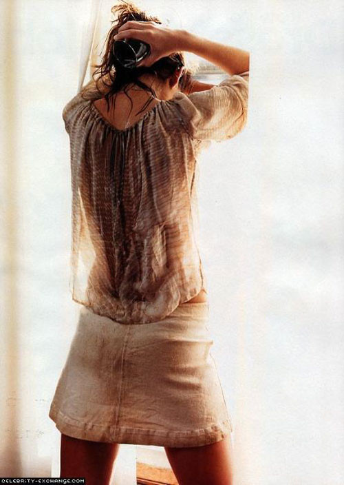 ケイト・ホームズ、アップスカートのパパラッチ写真とトップレスのムービーキャップ
 #75440193