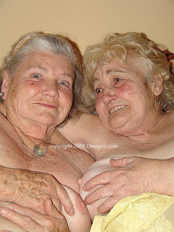 Sesso originale di nonna e oma
 #77210386