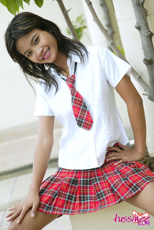 Thai teen Mädchen in Uniform
 #69905738
