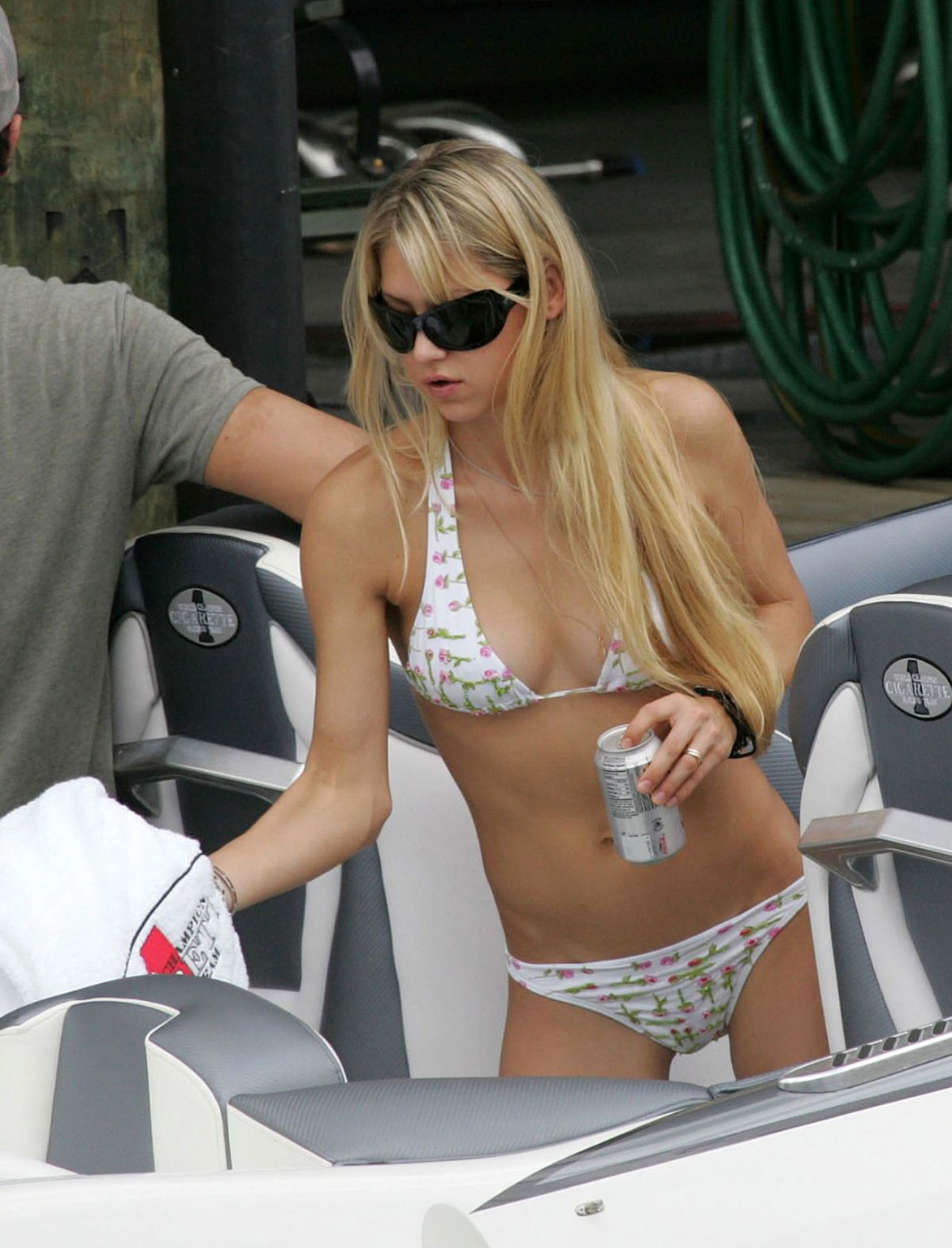 Anna Kournikova shows perfect body and tattoo above the ass #75377321