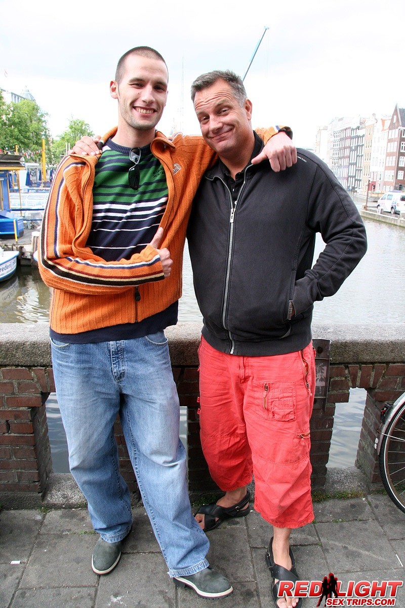 Amsterdam Fenster Hooker ficken diese finnische Tourist wild
 #68830669