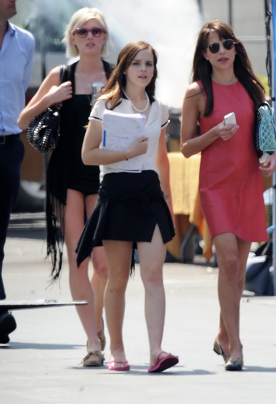 Emma Watson leggy che indossa una mini gonna sul set di 'The Bling Ring' a Los Angeles
 #75266887