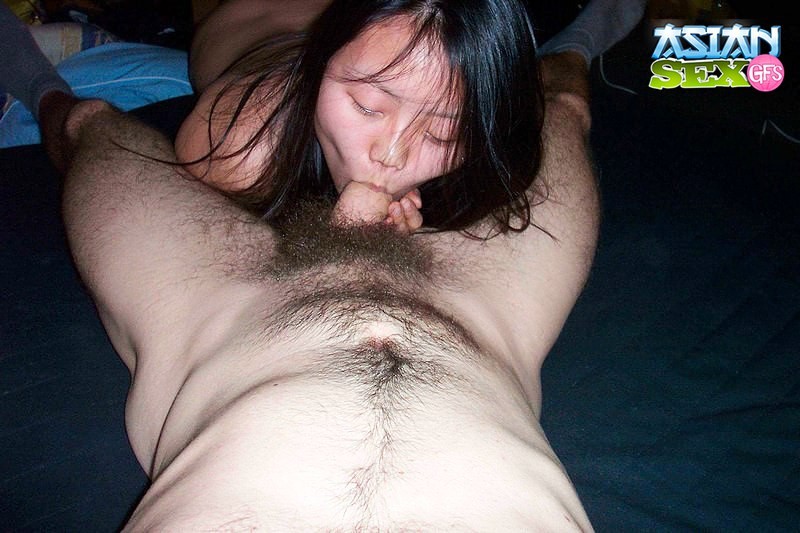 Photos de copines asiatiques dans une succion chaude
 #68158233