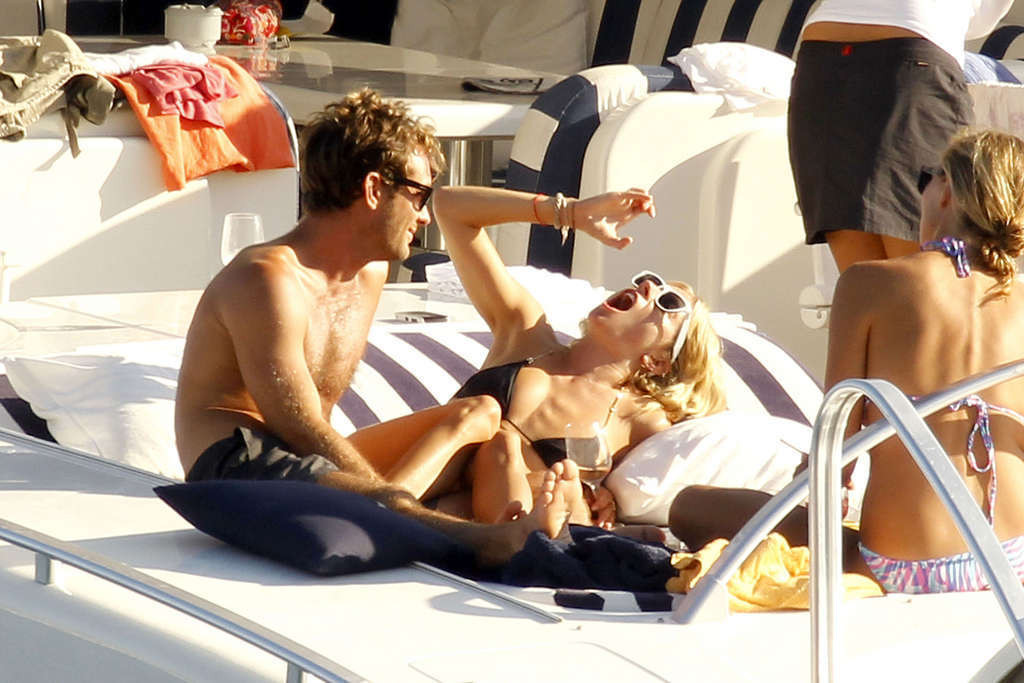Sienna Miller exposing her sexy body and hot ass in black bikini on yacht #75338060