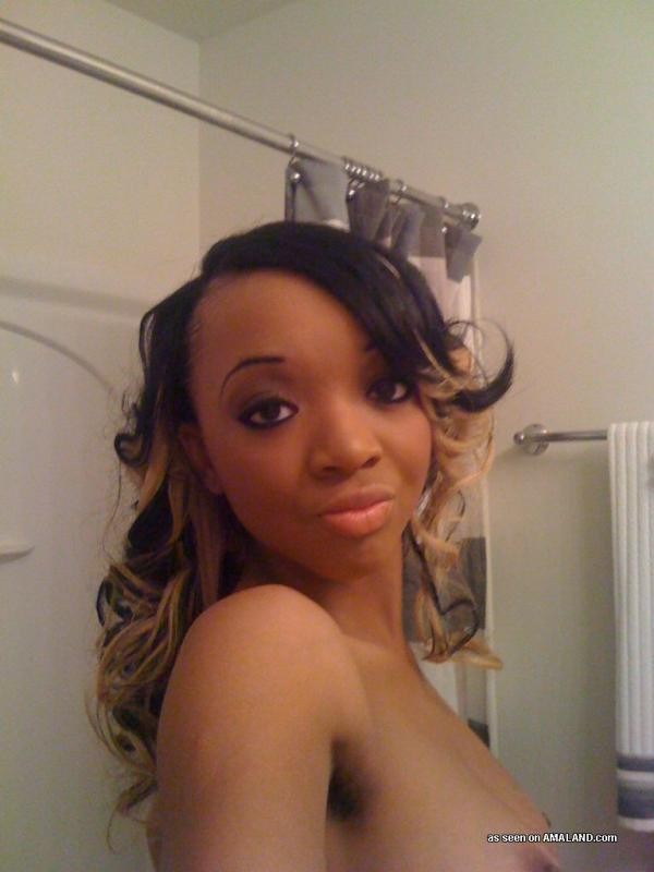 ブーティリシャスなアマチュアのセクシーでホットな黒檀のベイブのセルフシューティング
 #68196894