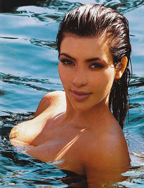 Kim Kardashian exposing sexy body in bikini and totally nude ass #75281448