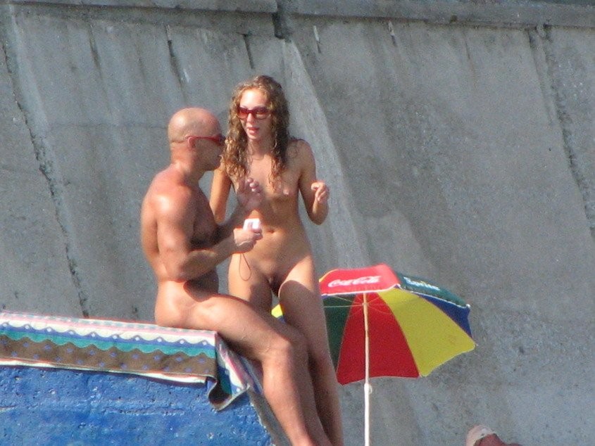 Fotos de nudistas increíbles
 #72311837