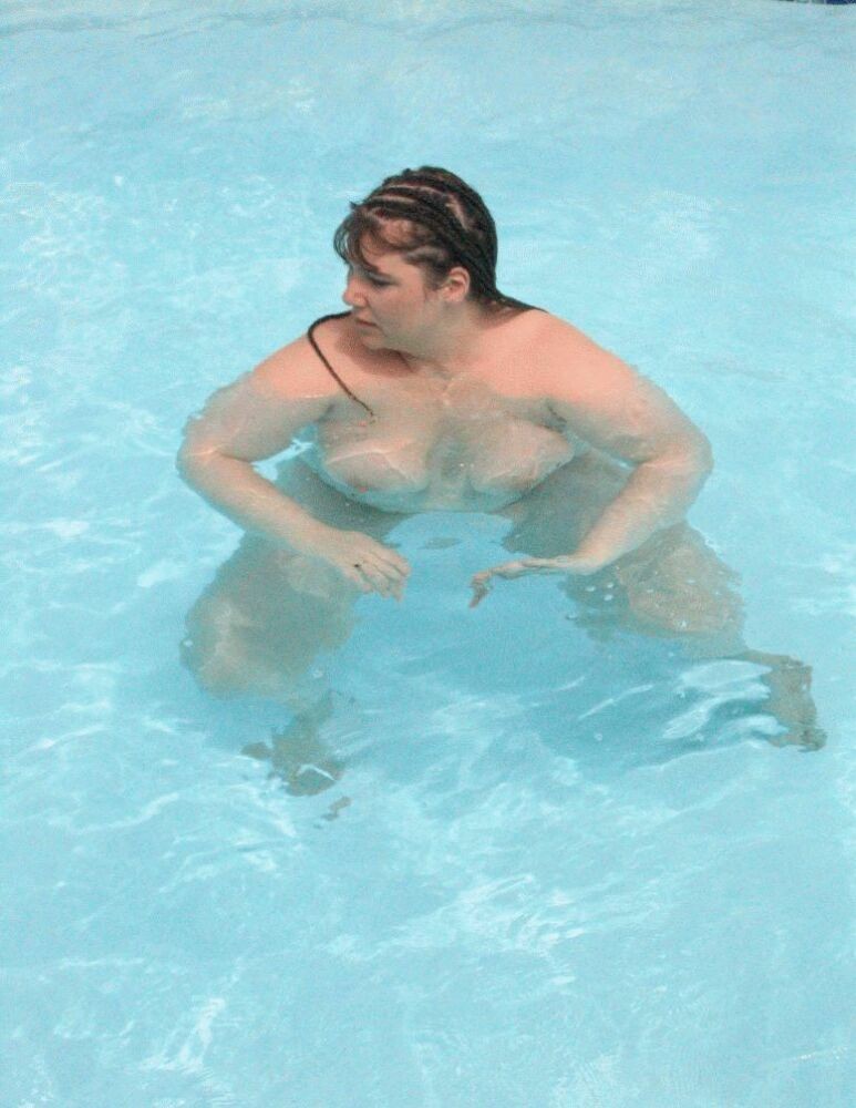 Teenie bbw gfs posando para la galería de fotos 14
 #75505688