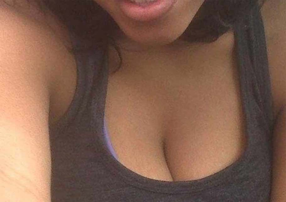 Delicious black chick showing her tits #71387877