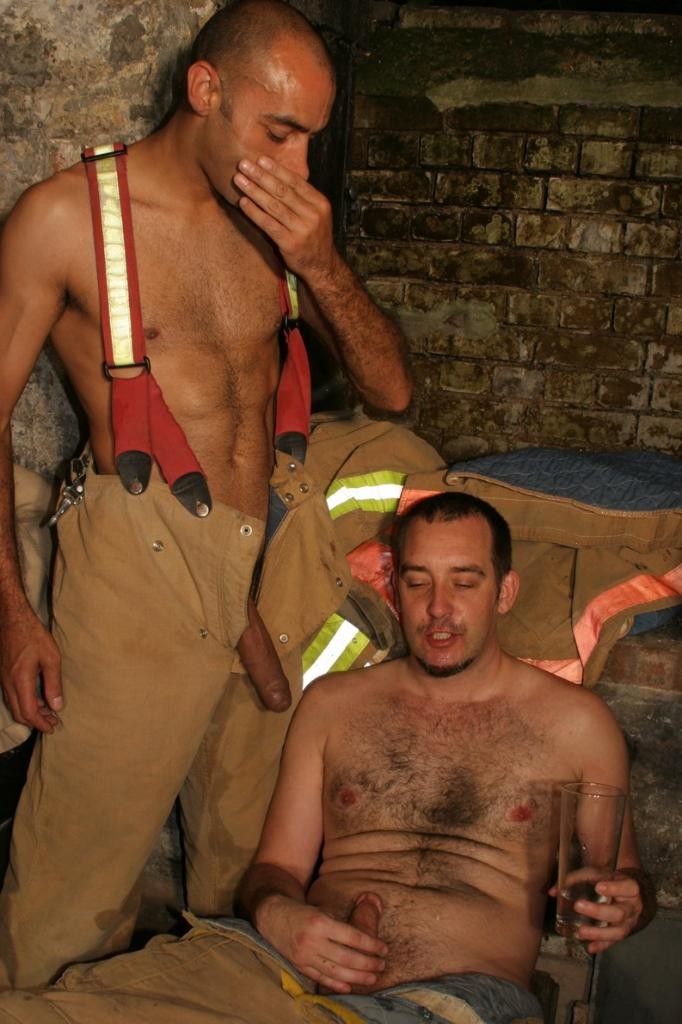 Horny gay bear in fireman uniform sucking cock in groupsex #76978395