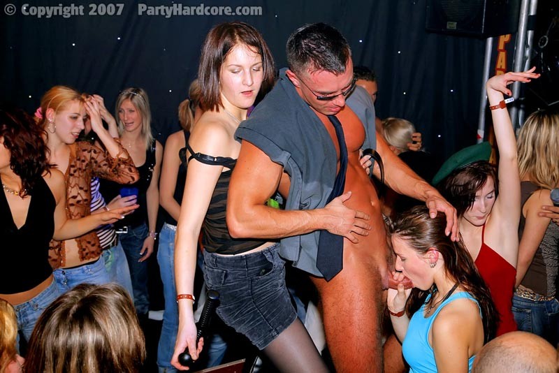 Gorgeous european amateur babes orgy sex party w/ gogo boys #76861719