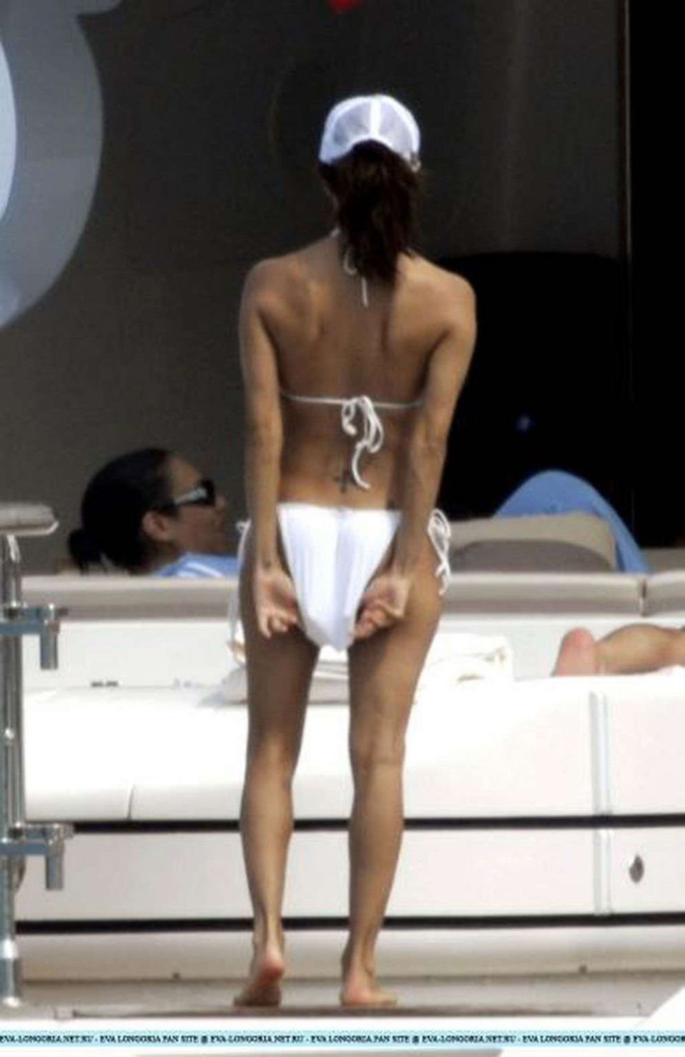 Eva Longoria showing her hot body and sexy ass in bikini #75366087