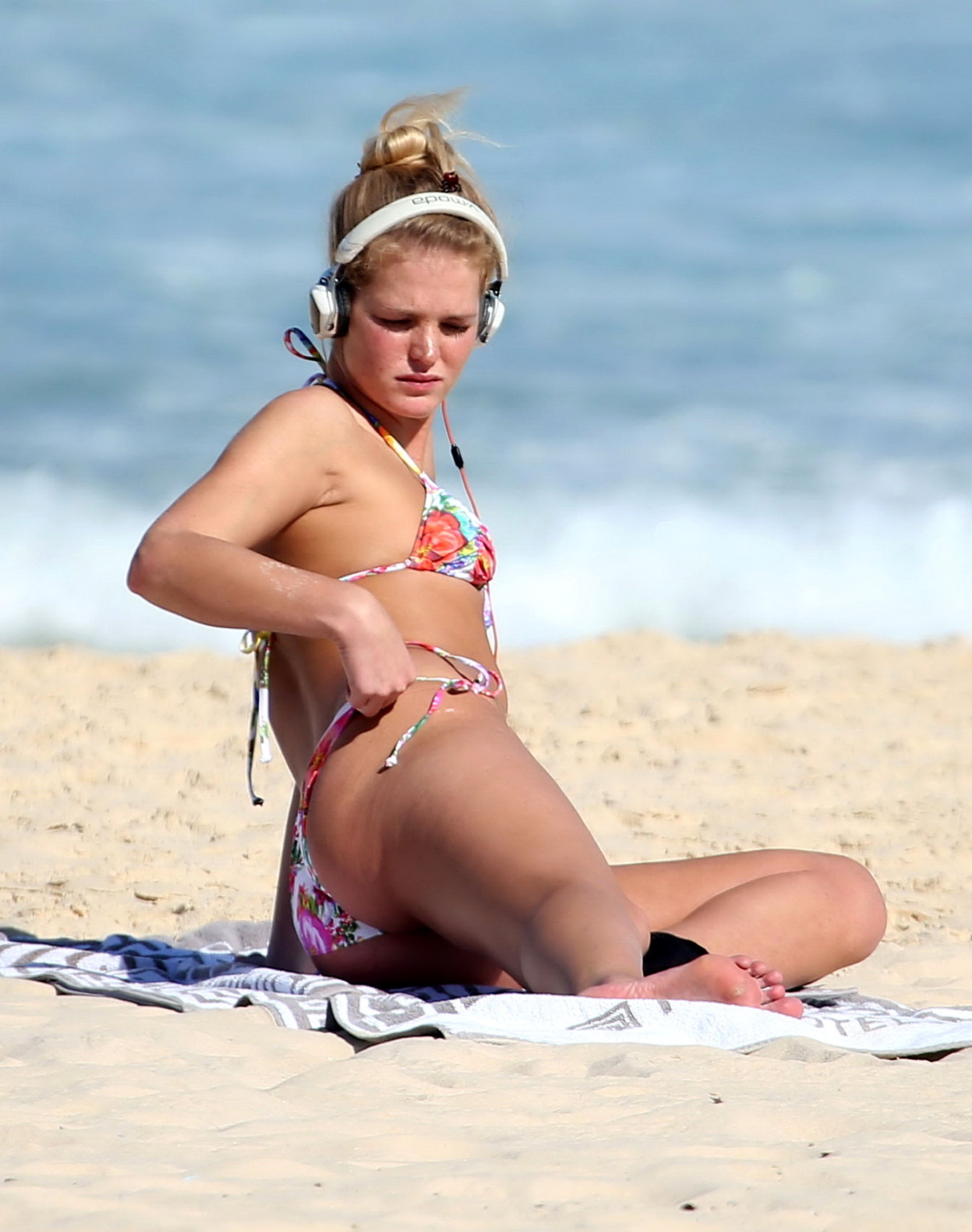 Erin heatherton exhibe son corps en bikini sur la plage de Coogee à Sydney.
 #75166856
