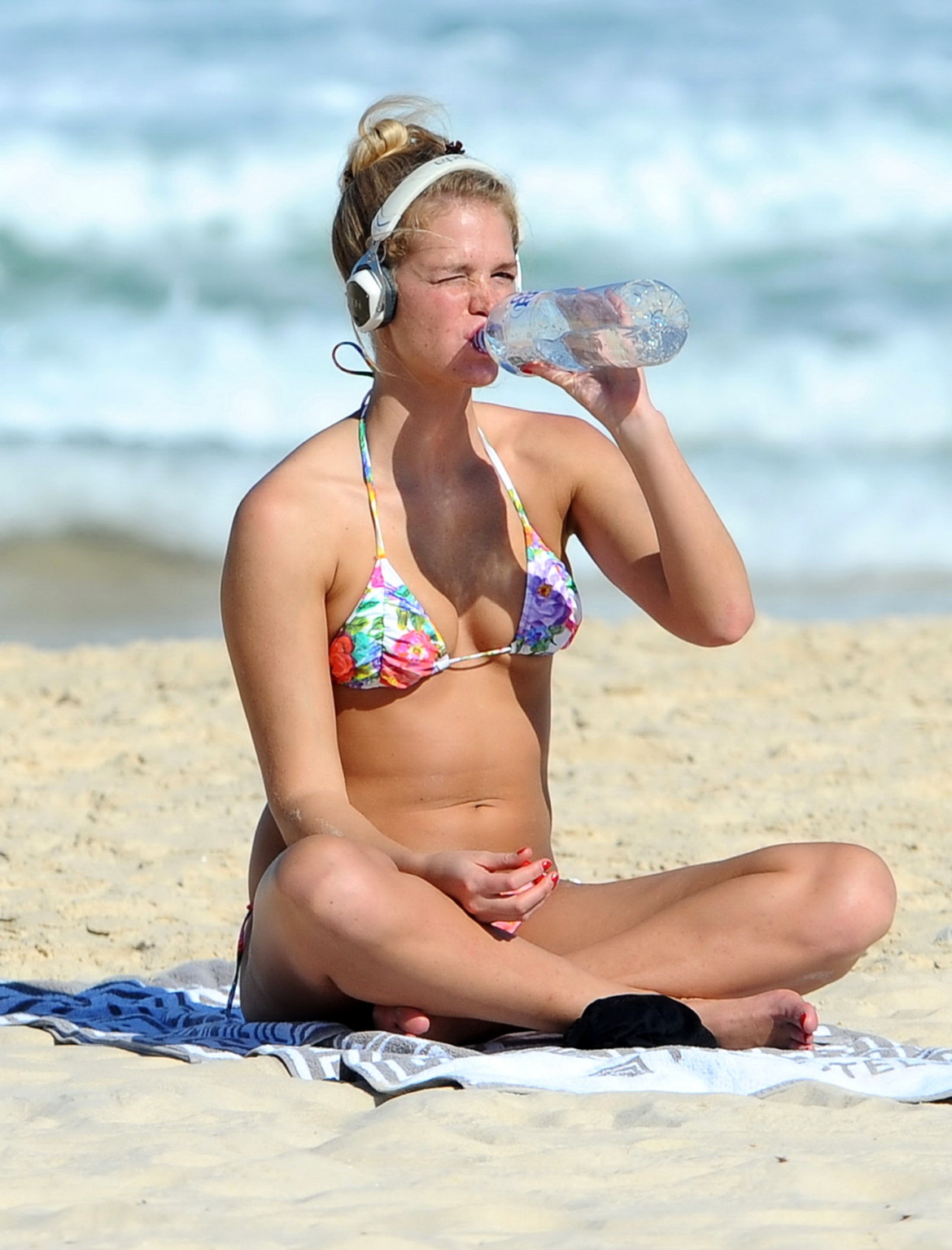 Erin heatherton exhibe son corps en bikini sur la plage de Coogee à Sydney.
 #75166895