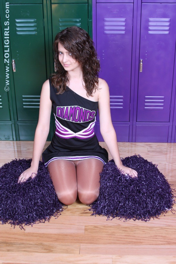 Kristal-cheerleader-shiny-pantyhose
 #68229703