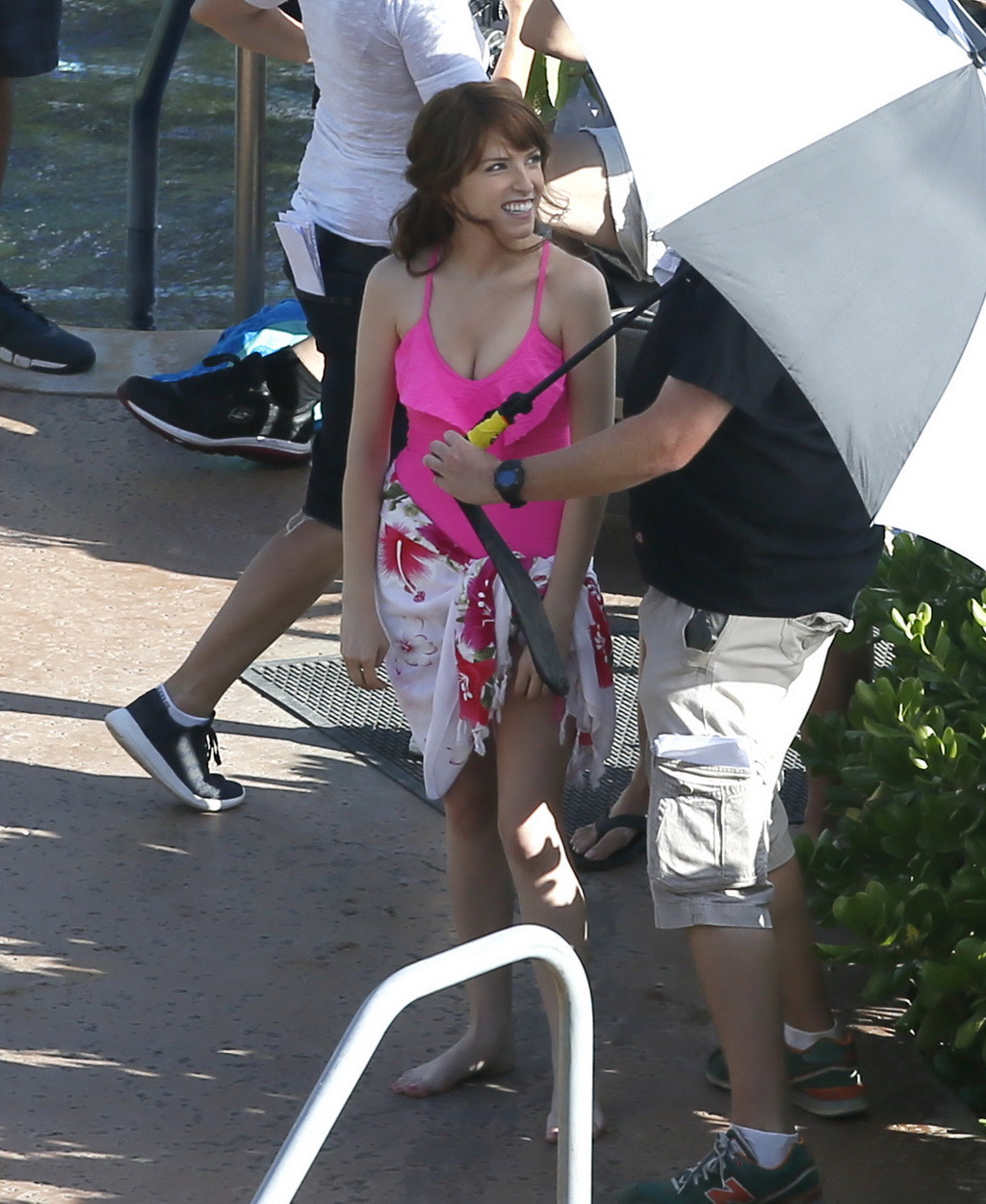 Anna Kendrick showing her big boobs in pink swimsuit poolside in Hawaii #75161501