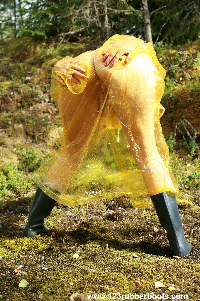 Sexy caoutchouc plastique vêtements de pluie
 #73250172