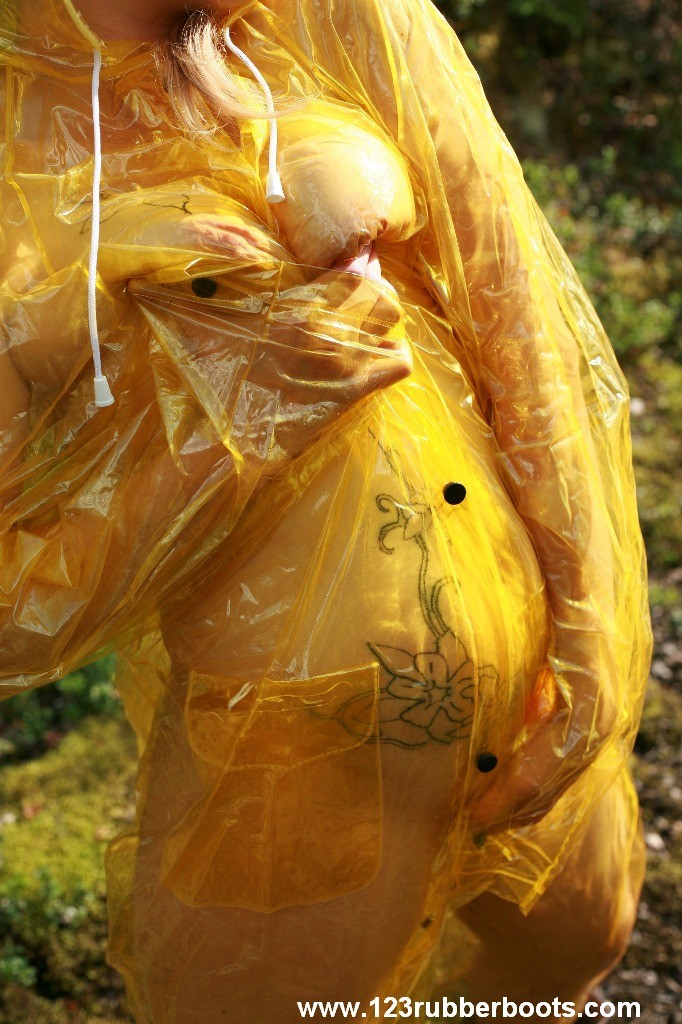Sexy gummi plastik regen tragen
 #73250184