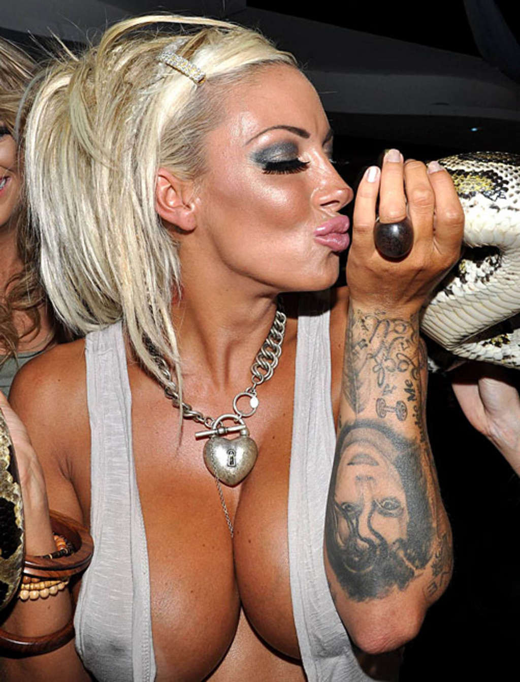 Jodie Marsh Showing Her Nice Big Tits And Posing Very Sexy In Hot Outfit Paparaz Porn Pictures