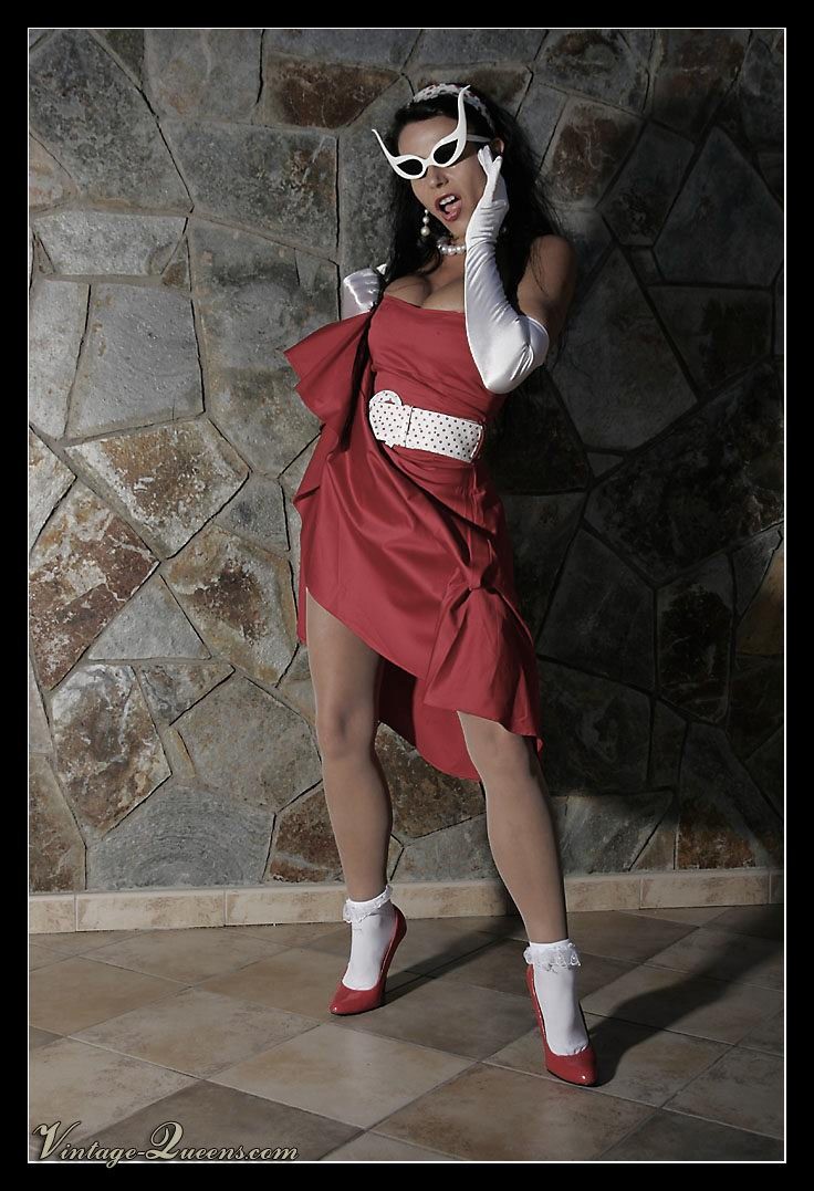 Vintage model Eve in fifties outfit #78025296