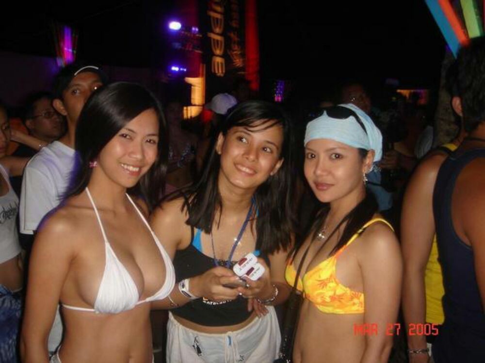 Asian gfs are posing for the camera page 10 #68043512