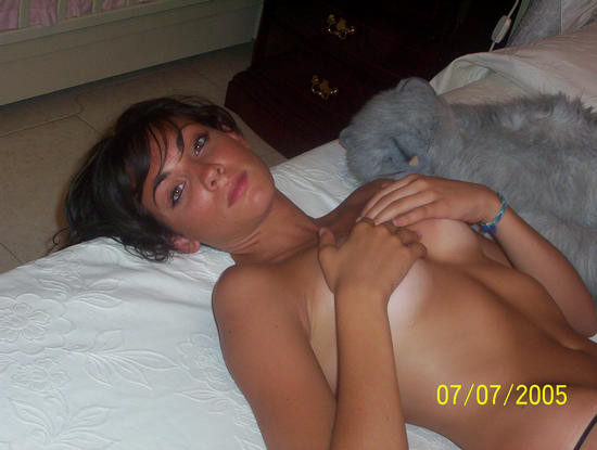 Photos d'une fille nue dans ma chambre
 #68192170