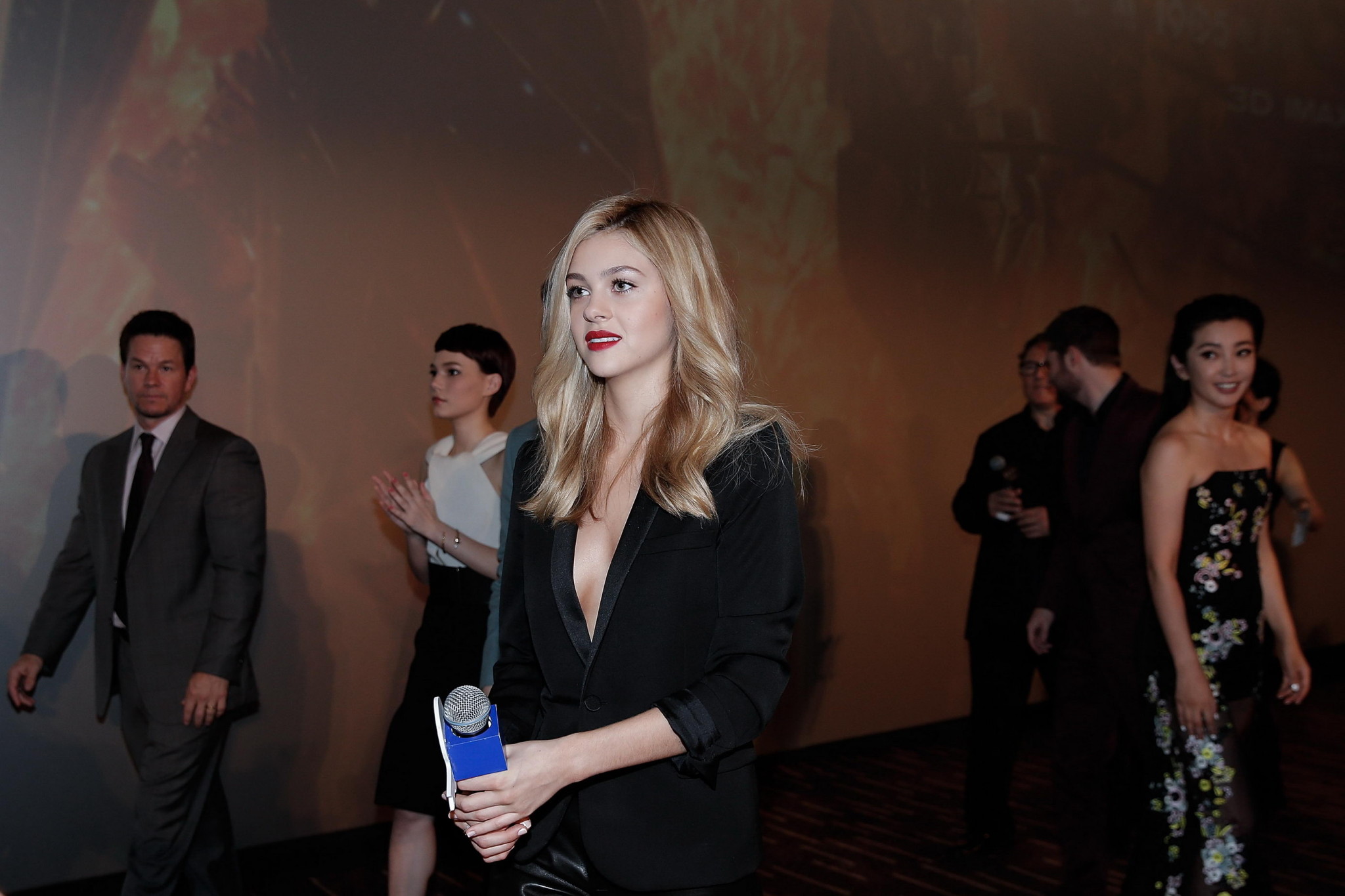 Nicola Peltz leggy  cleavy at Transformers Age of Extinction photocall  premiere #75193076