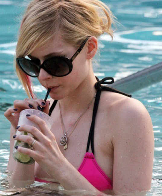 Avrile Lavigne in bikini and wearing hot lingerie #75379425