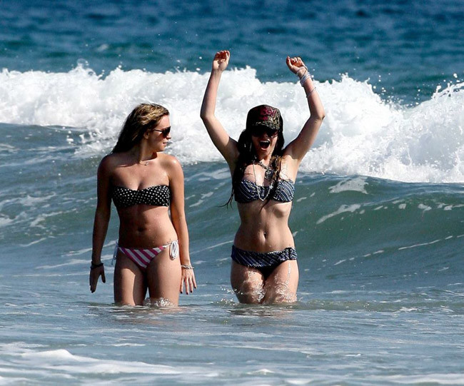 Avrile Lavigne in bikini and wearing hot lingerie #75379436