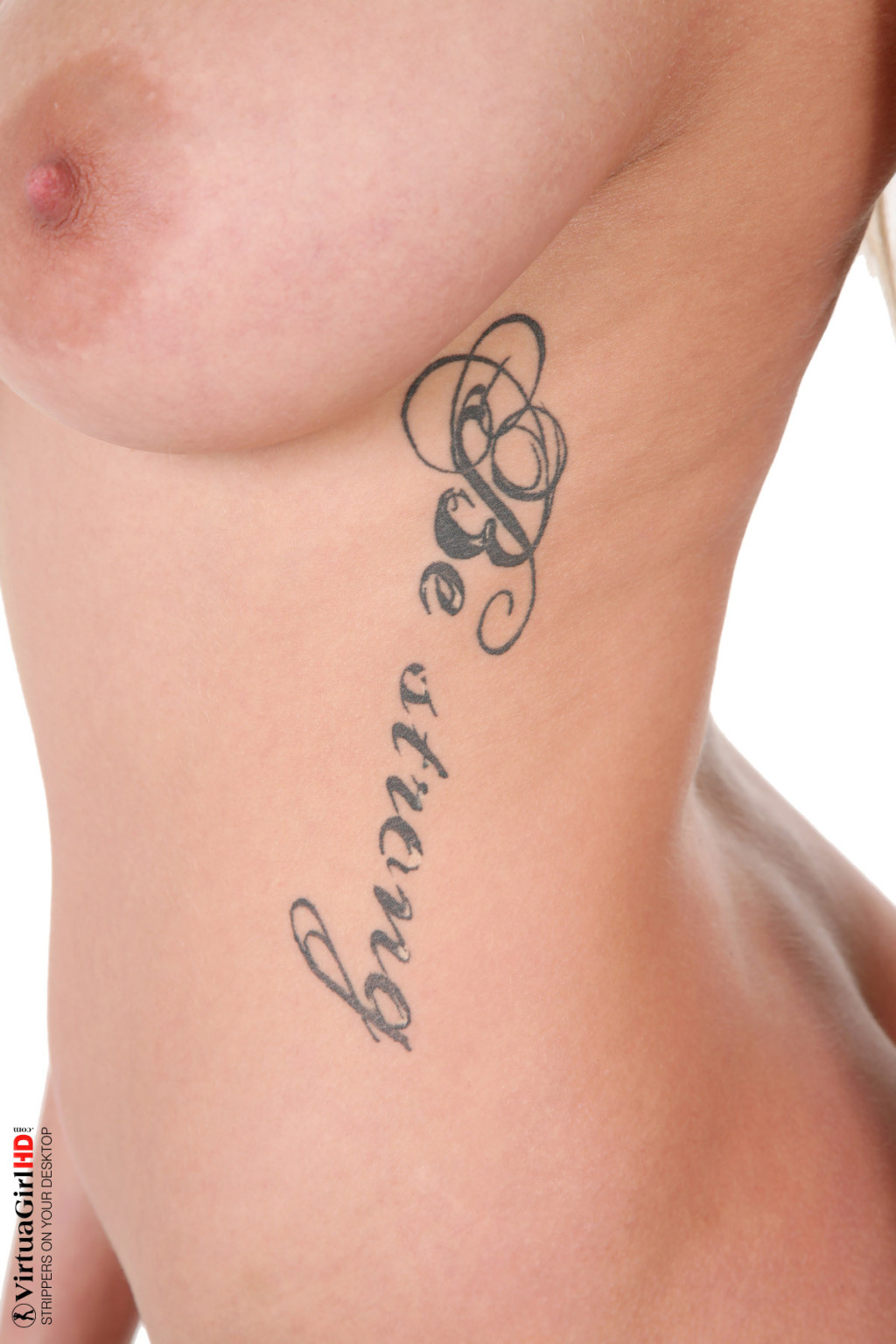 Stop watching pictures and get Eliska stripping on your desktop #71116393