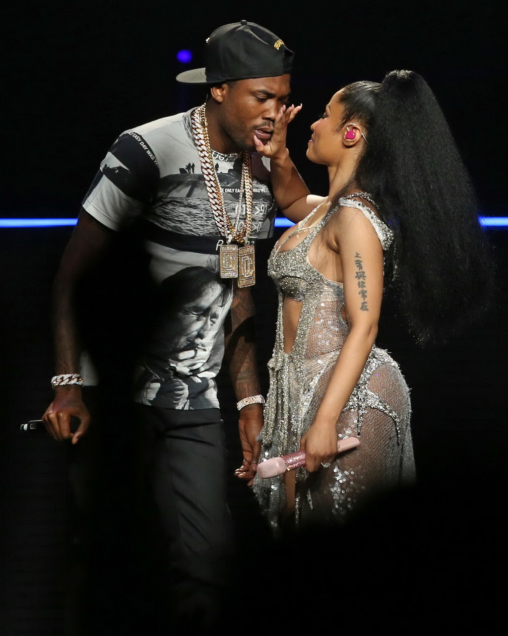 Nicki Minaj areola peek and hot kiss on the stage #75155241