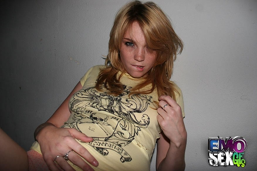 Erotische Bilder der Ex-Freundin
 #68200082