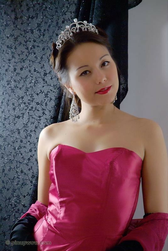Beauté asiatique aux seins volumineux
 #69955931