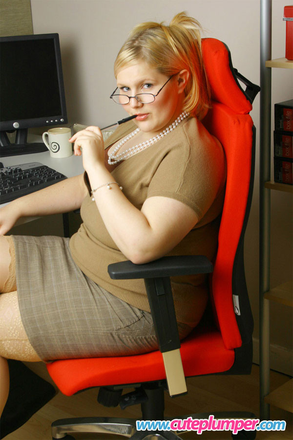 Blonde plump secretary in stockings masturbating in her office #75568420
