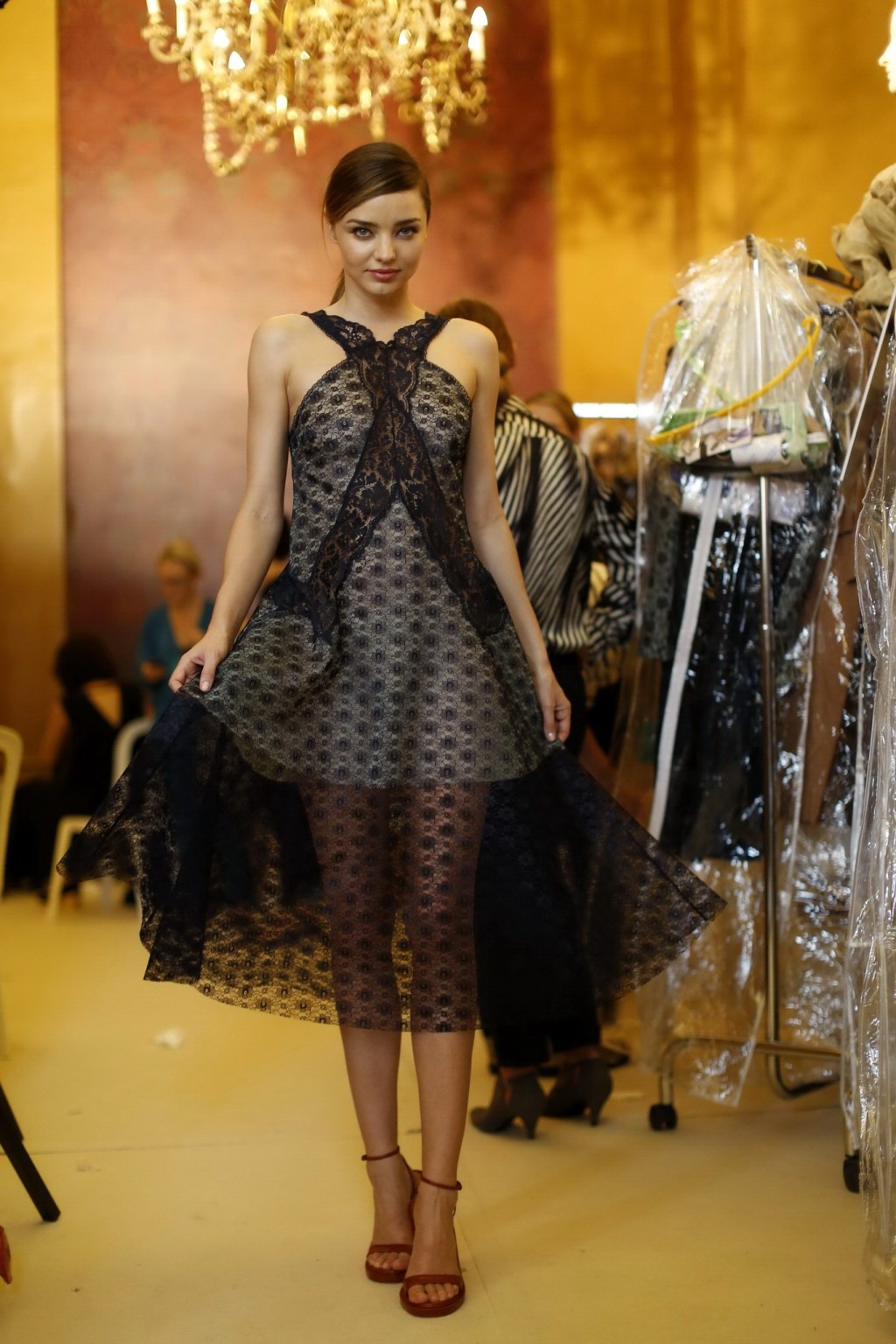 Miranda Kerr busty a stella mccartney fashion show pfw a Parigi
 #75217306