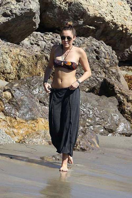 Miley Cyrus fucking sexy and hot bikini paparazzi photos on beach #75286730