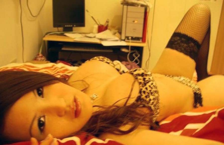 Fotos von sexy Amateur wunderschöne orientalische Babes
 #67302588