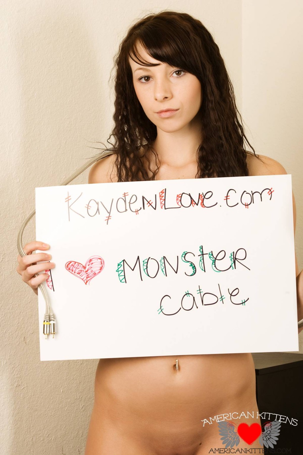 Kayden Love fan sign #77178937