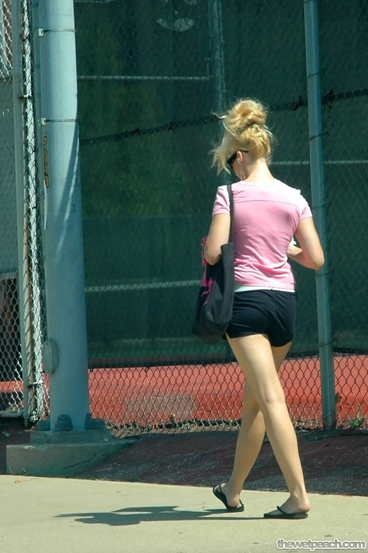 Campus cuties
 #71146047