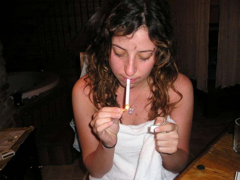 Photos of an amateur couple fucking in their cabin|http://galleries2.amakings.co #75722288