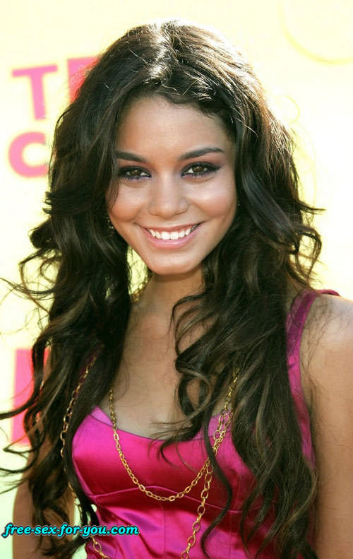 Vanessa Hudgens show tits and hairy pussy on private pictures #75425009
